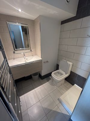 Photo 24- click for photo gallery